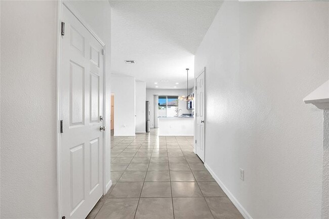 Building Photo - 3512 Southern Cross Lp