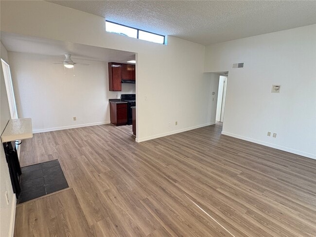 Building Photo - 2323 Whitesands Dr