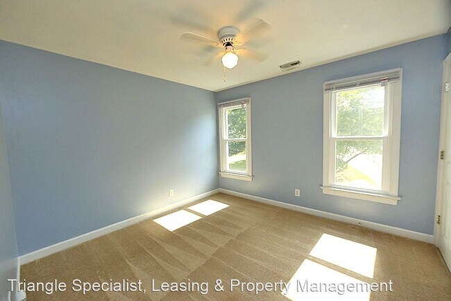 Building Photo - 4 br, 2.5 bath House - 405 St Kitts Court