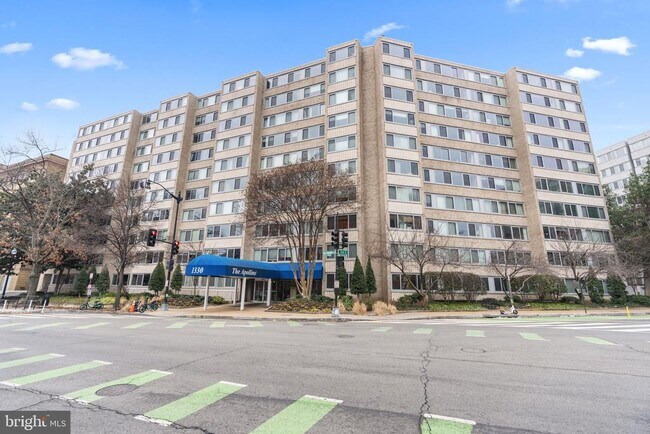 Building Photo - 1330 New Hampshire Ave NW