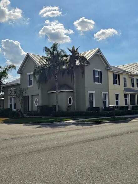 Building Photo - 10451 SW Academic Way