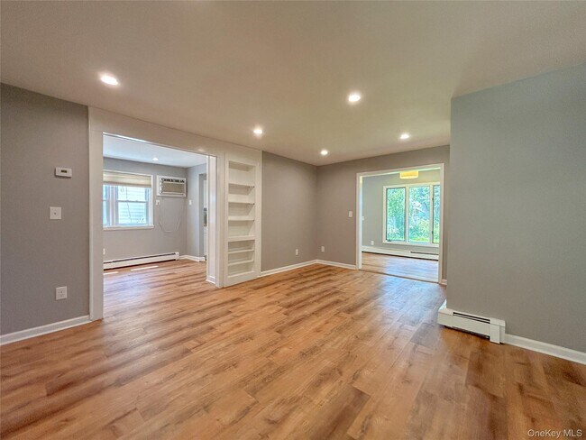 Building Photo - 306 3rd Rd