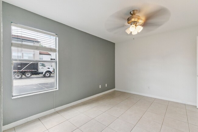 Building Photo - 5112 Conroy Rd