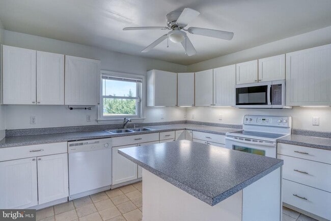 Building Photo - 441 Boyds Corner Rd