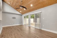 Building Photo - 1217 Miccosukee Rd