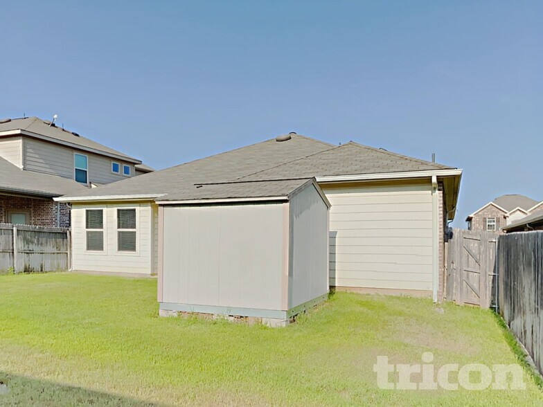 Building Photo - 529 Cheyenne Dr