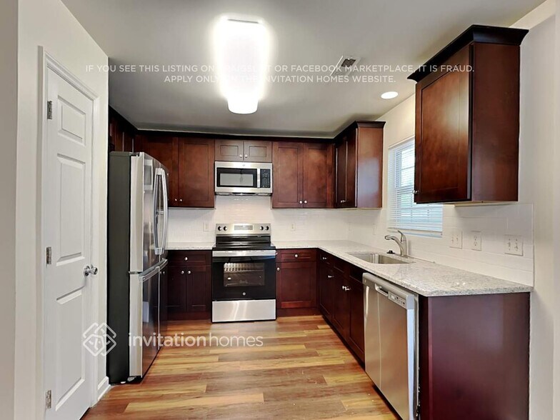 Building Photo - 3750 Burtons Barn St