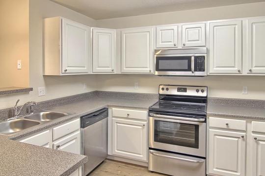 Building Photo - 3212 Brookside Dr