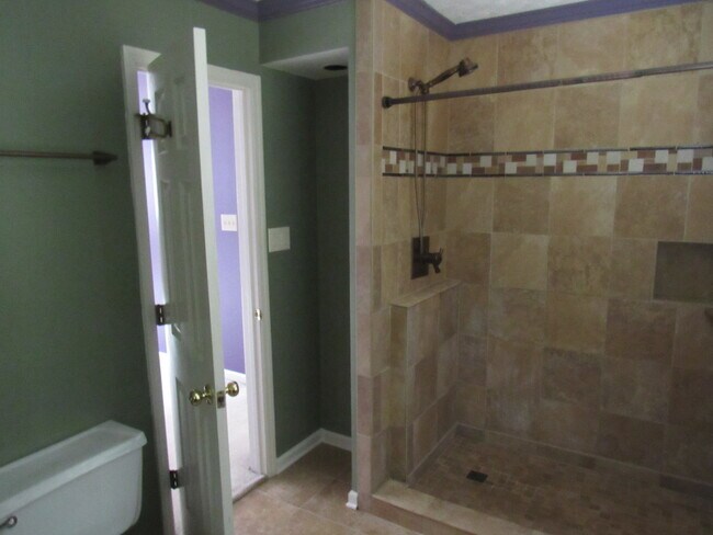 Building Photo - Private West Knoxville Retreat | 3BR Home Near Turkey Creek & Pellissippi