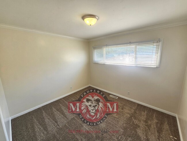 Building Photo - 9590 S Amber Ln