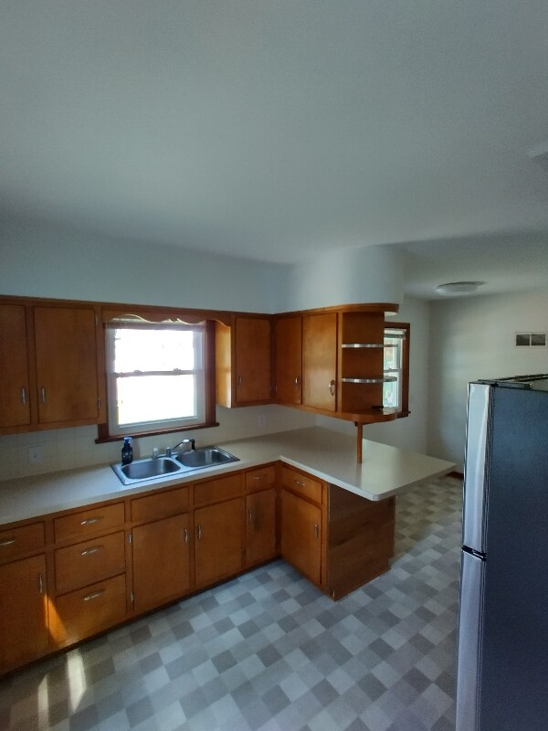 Building Photo - 813 S Prairie Ave