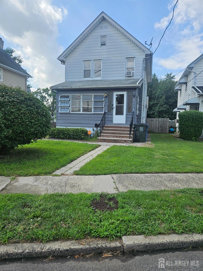 Building Photo - 327 Berry St