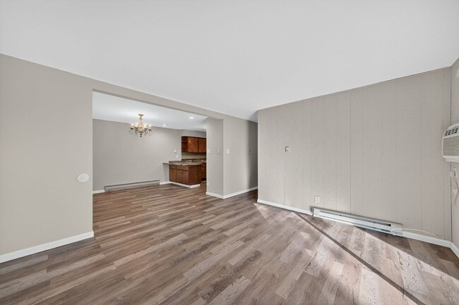 Building Photo - 8727 Sieloff Dr