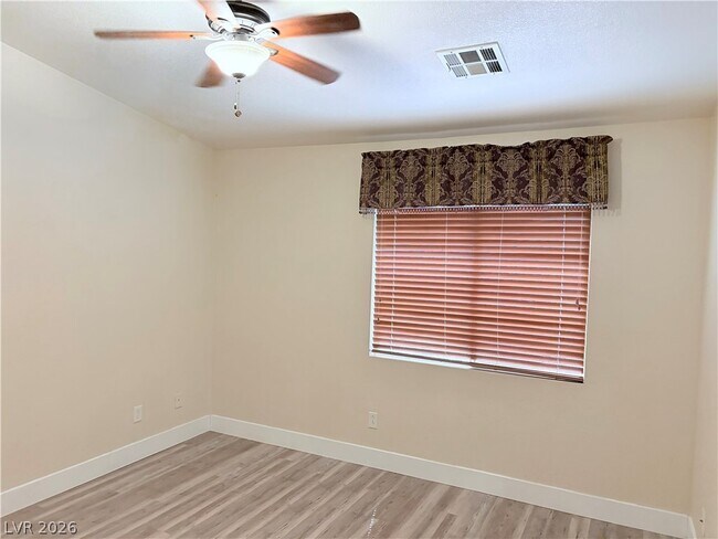 Building Photo - 4880 Bazmorda Ct