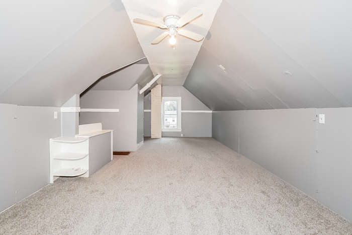 Building Photo - 1556 Dille Rd