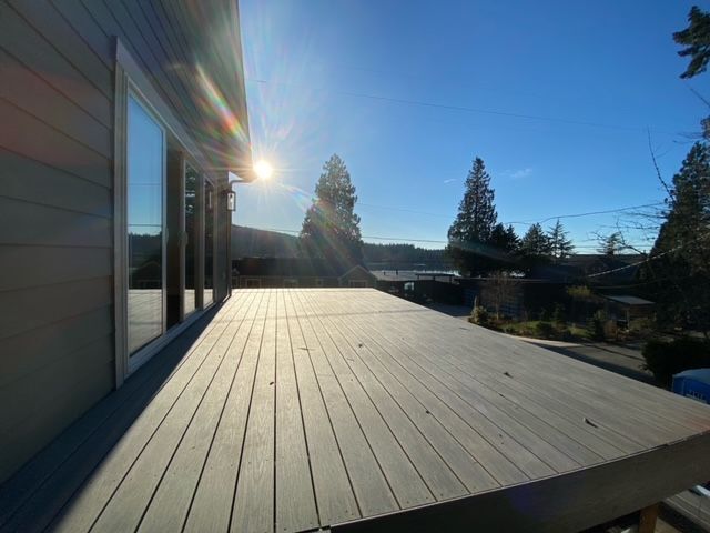 Building Photo - 2105 Dellesta Dr
