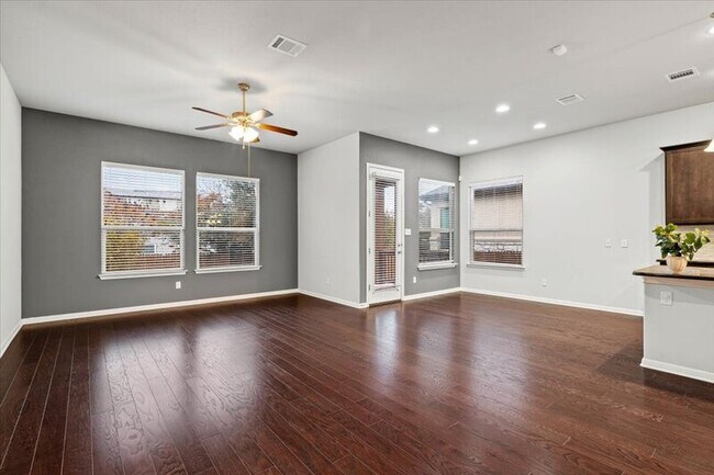 Building Photo - 811 Wilson Ranch Pl