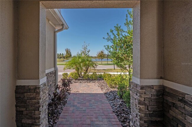 Building Photo - 7212 Paradiso Dr