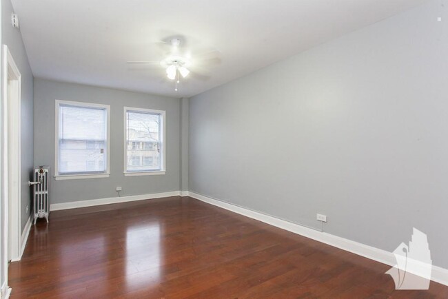 Primary Photo - 1 bedroom in Chicago IL 60626