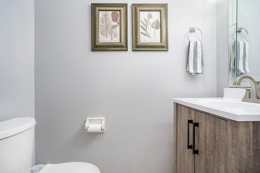 Building Photo - 3567 Kenbrooke Ct