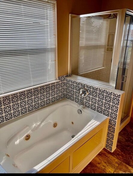 Building Photo - 7133 Winterbek Ave