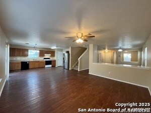 Building Photo - 329 Agency Oaks