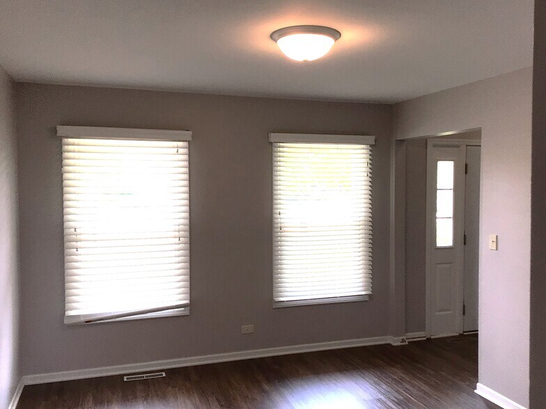 Building Photo - 1749 Quail Ct