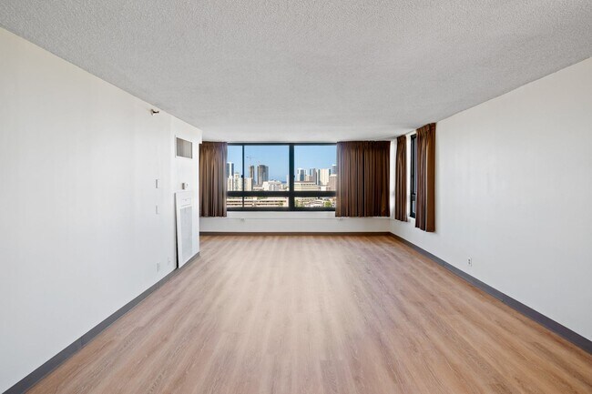 Building Photo - Spacious 2 Bedroom, 2 Bath with 2 Assigned Parking Stalls!