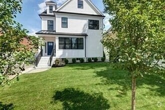 Building Photo - 218 Hillside Ave