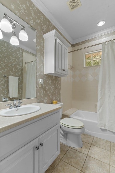 Building Photo - 8881 Winged Foot Dr