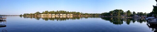 Building Photo - 801 River Rd