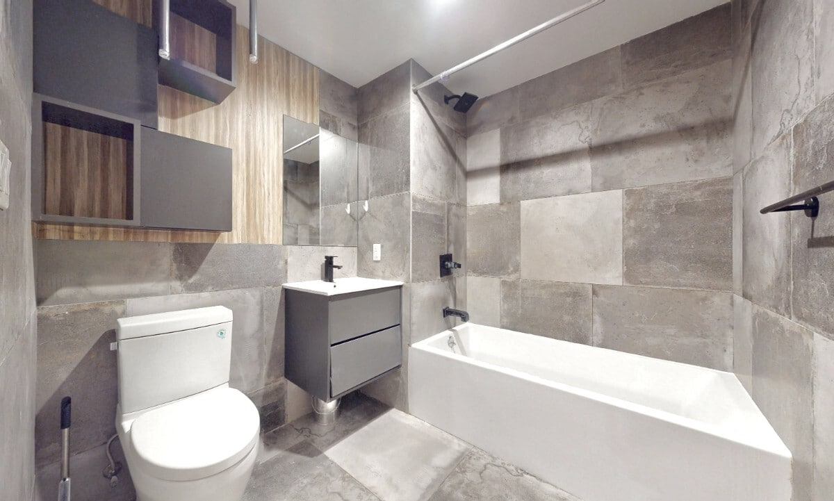 Building Photo - Myrtle Avenue