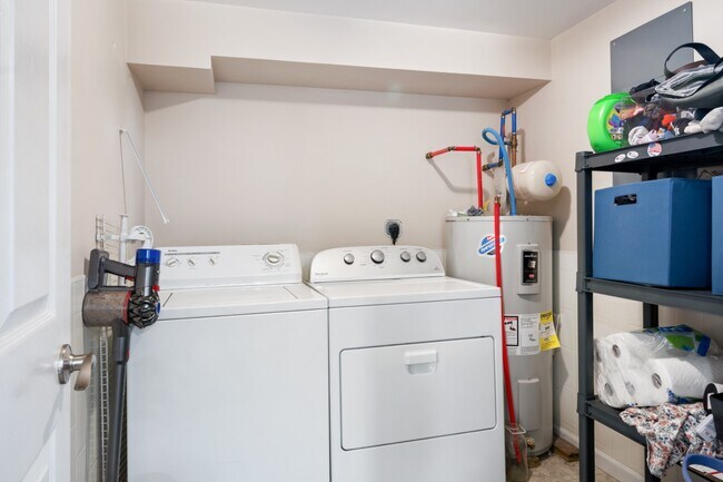 Building Photo - 545 Montgomery St