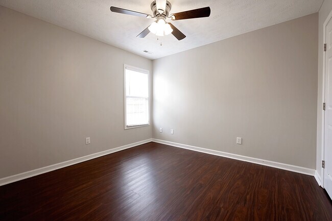 Building Photo - 318 Tennessee Walker Dr