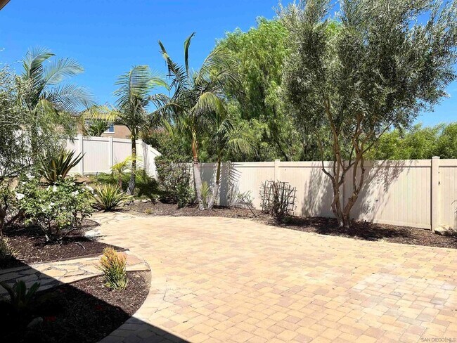 Building Photo - 17805 Red Tail Rd