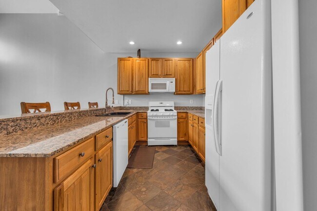 Building Photo - Crestview Condo - Kimball Junction