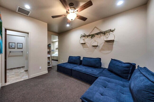 Building Photo - 14598 E Corrine Dr