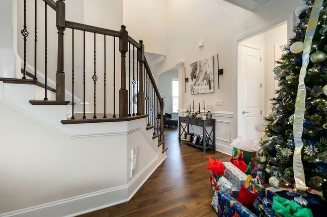 Building Photo - Beautiful Furnished Home in Olmstead