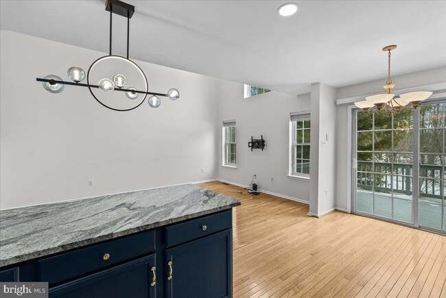 Building Photo - 14 Hearthstone Ln