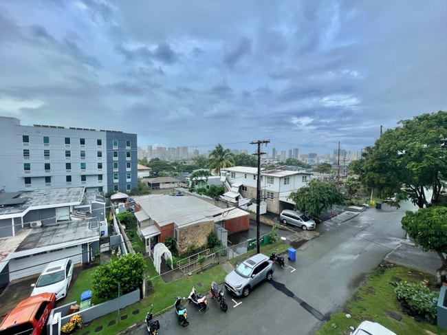 Building Photo - 1914 University Ave