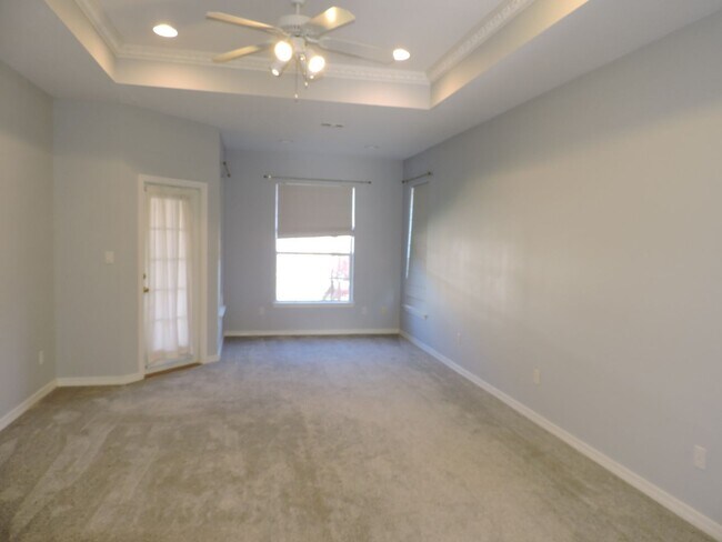 Building Photo - Just minutes to NAS Pensacola & Perdido Key