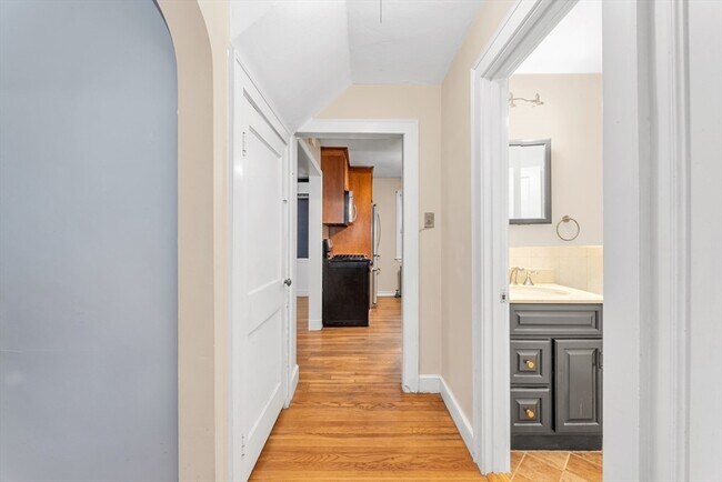 Building Photo - 153 Stimson St