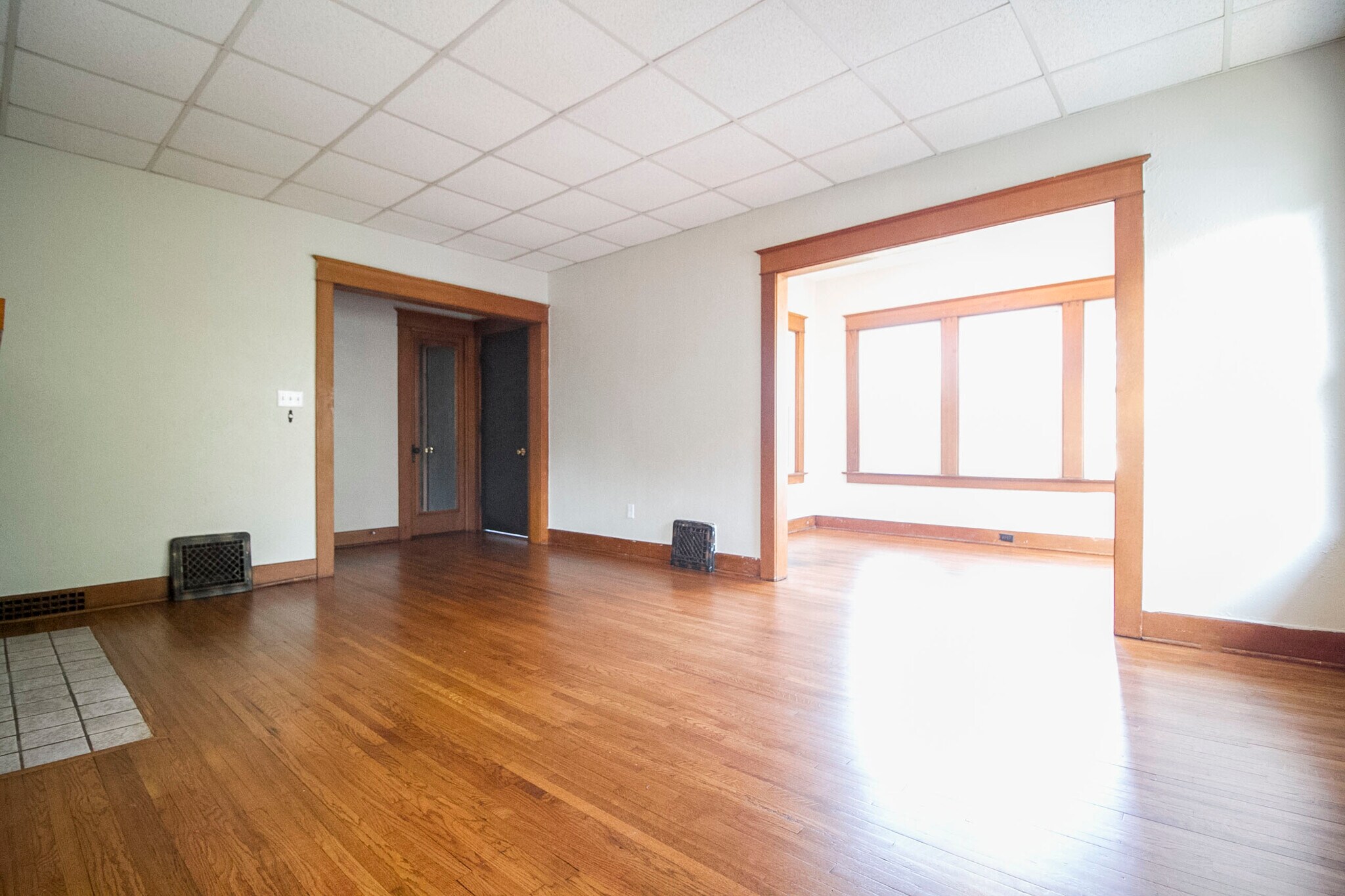 Building Photo - 4129 N Lockwood Ave