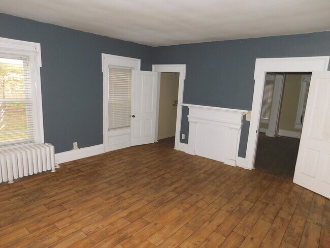 Building Photo - 3986 Rollo Rd