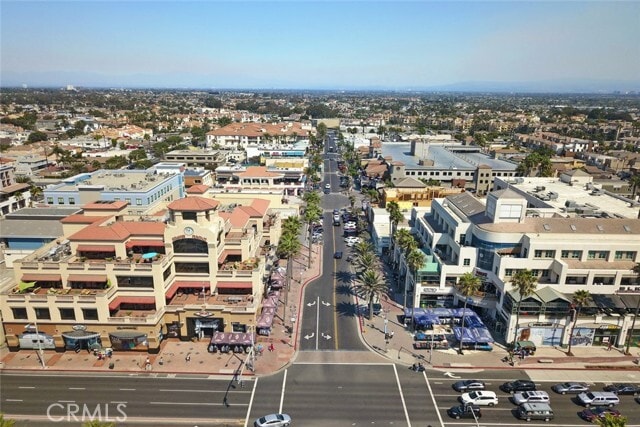 Building Photo - 310 Lake St