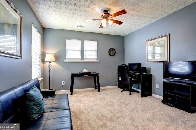 Building Photo - 3925 Kesler Ct