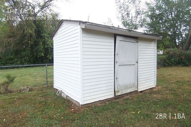 Building Photo - 1426 E Livingston St