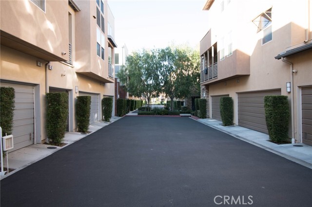 Building Photo - 46 Meridian Dr