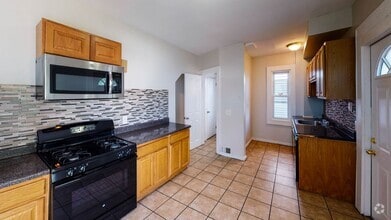 Building Photo - Beautiful Beaver Hills Single Family | Ava...