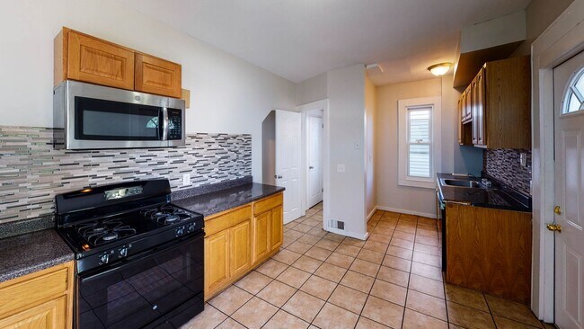 Primary Photo - Beautiful Beaver Hills Single Family | Ava...
